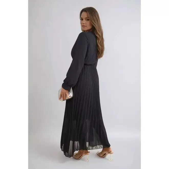 Long Sleeve V-Neck Pleated Maxi Dress