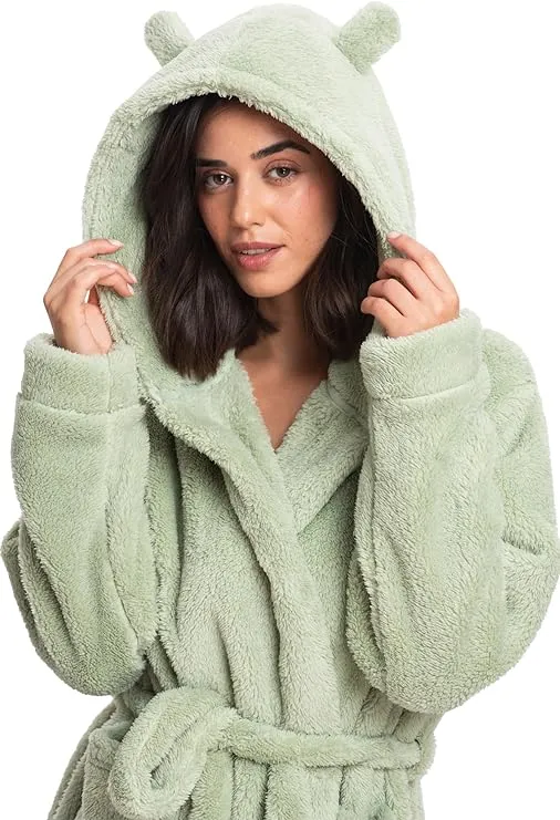 Sherpa Hooded Robe for Women - Fluffy, Plush, and Cozy in Elegant Green