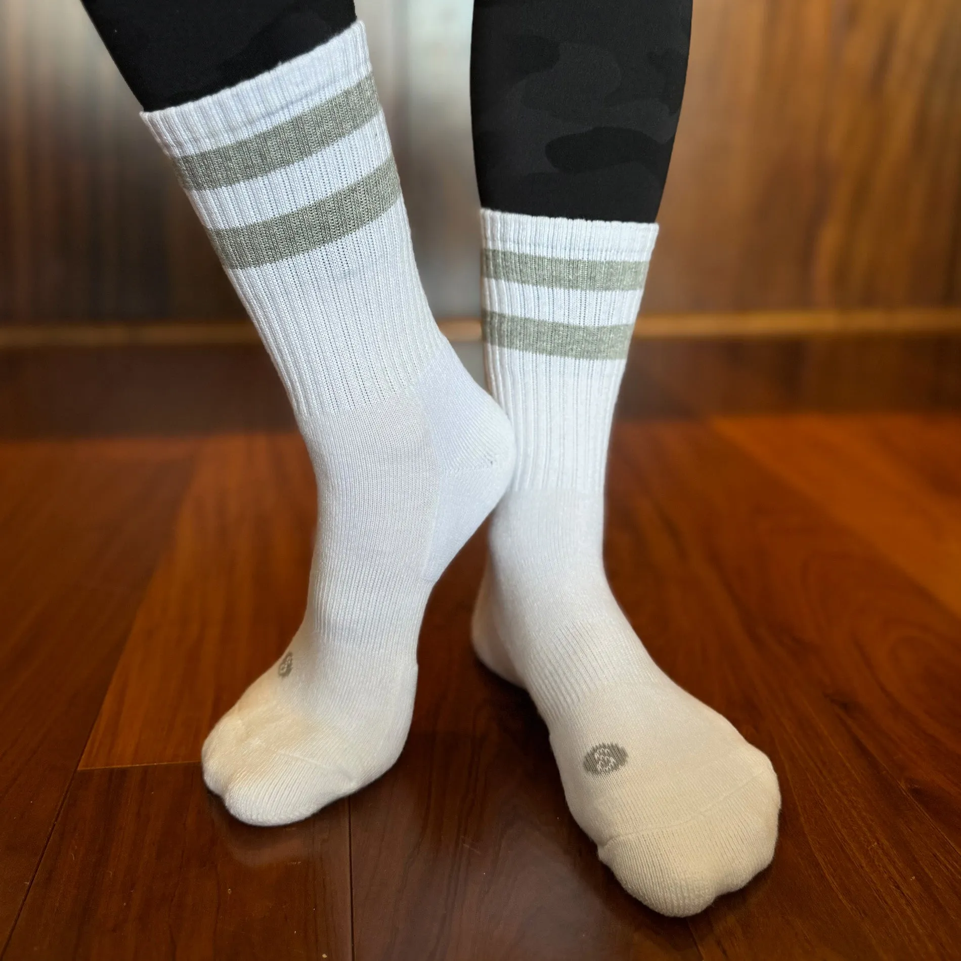 Skinnys Tubes || Mega-Thick Crew Socks || 3 pack