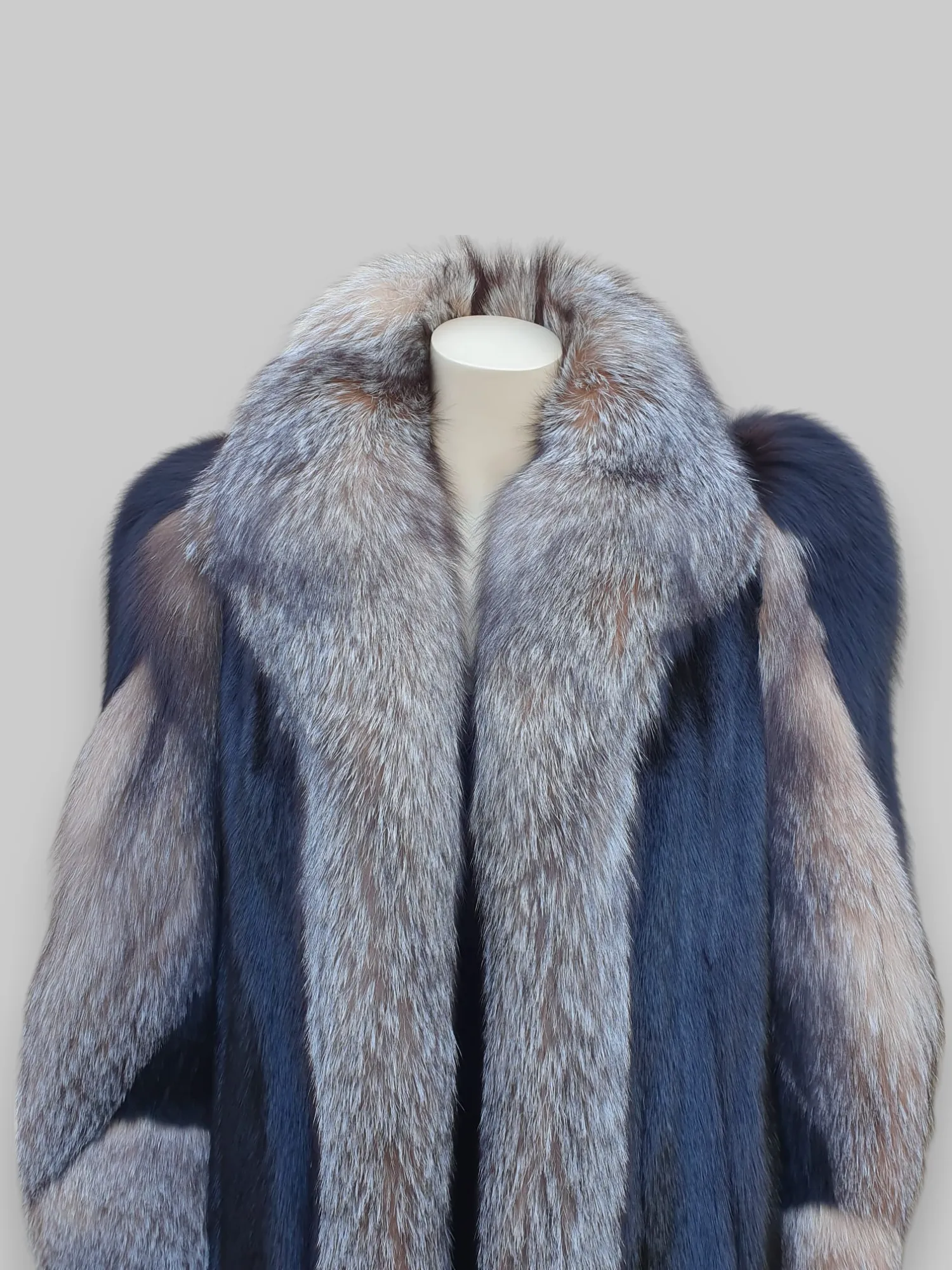 Vintage Dark Mink w/ Krystal Fox Trim Coat -Medium